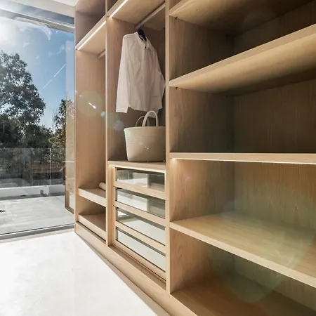 Gorgeous Del Pinar Villa *